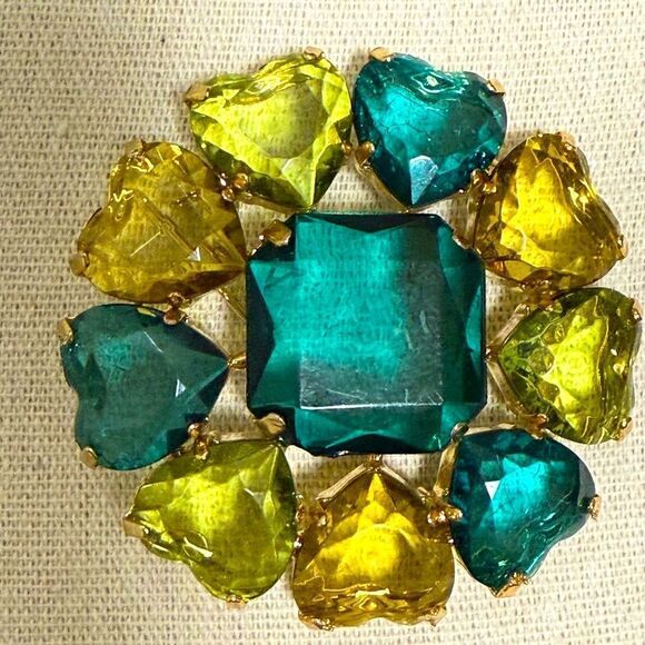 Vintage Set of Aqua Crystal & Sea Glass Gold-tone Necklace and Crystal Brooch. - Picture 6 of 7